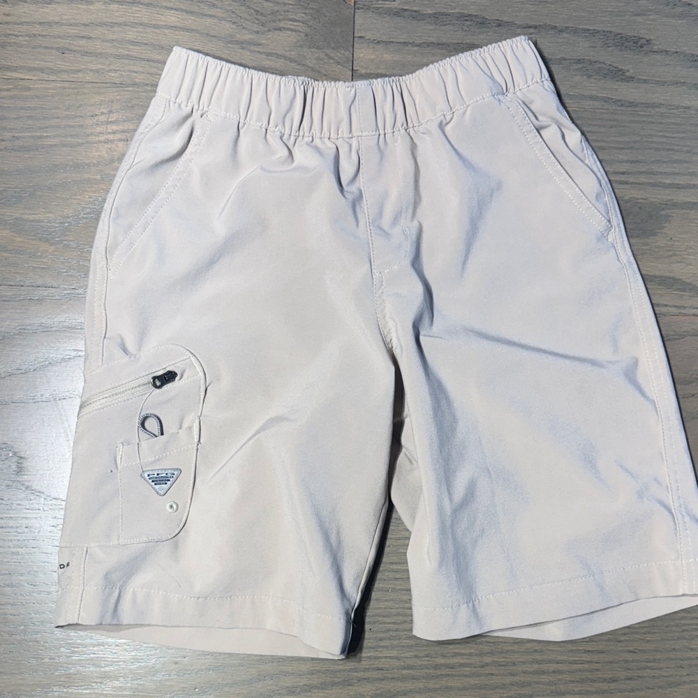 Columbia Kids Light PFG / OmniShade / SPG Tan Shorts